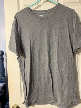 Arizona Jean Company Heather Gray Short Sleeve Crew Tee